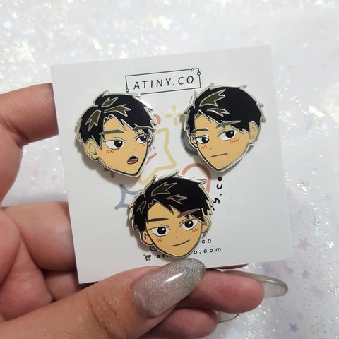 -`, TINY USHI HEADS 🐻